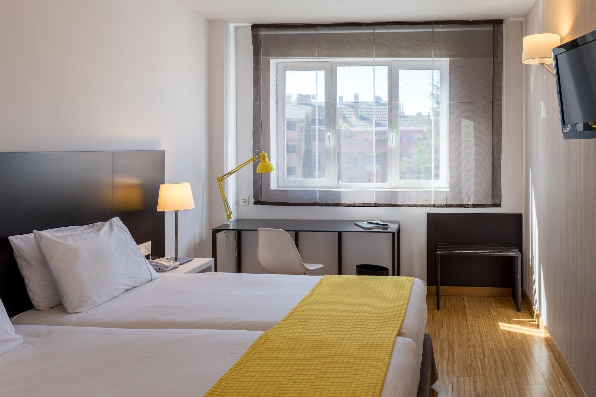 ราฟาเอลโฮเทลเลส อโทชา Hotel มาดริด ภายนอก รูปภาพ