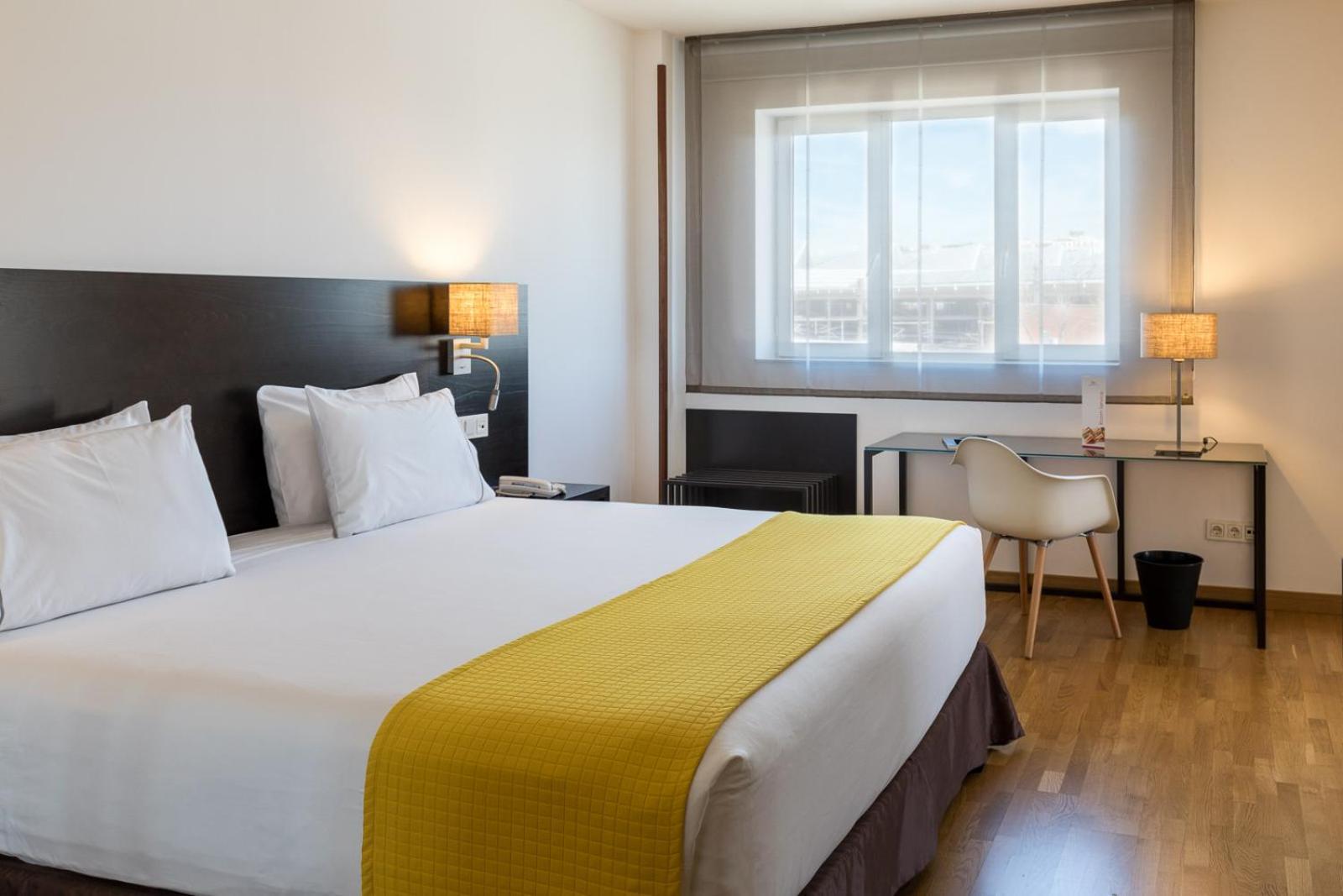 ราฟาเอลโฮเทลเลส อโทชา Hotel มาดริด ภายนอก รูปภาพ